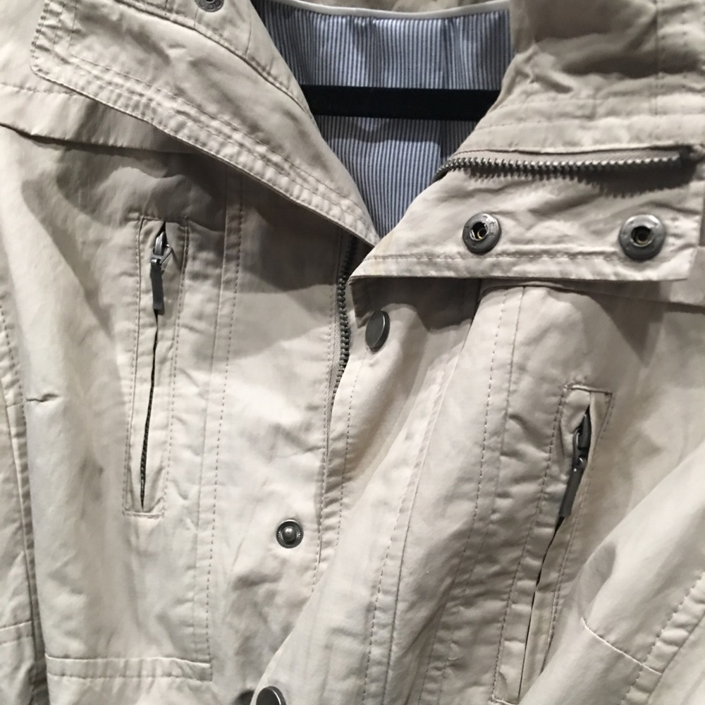 Field Jacket - Picture 7 of 8